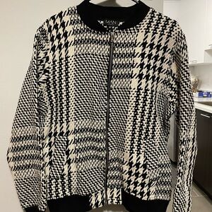 Black and White Houndstooth Jacket M like new